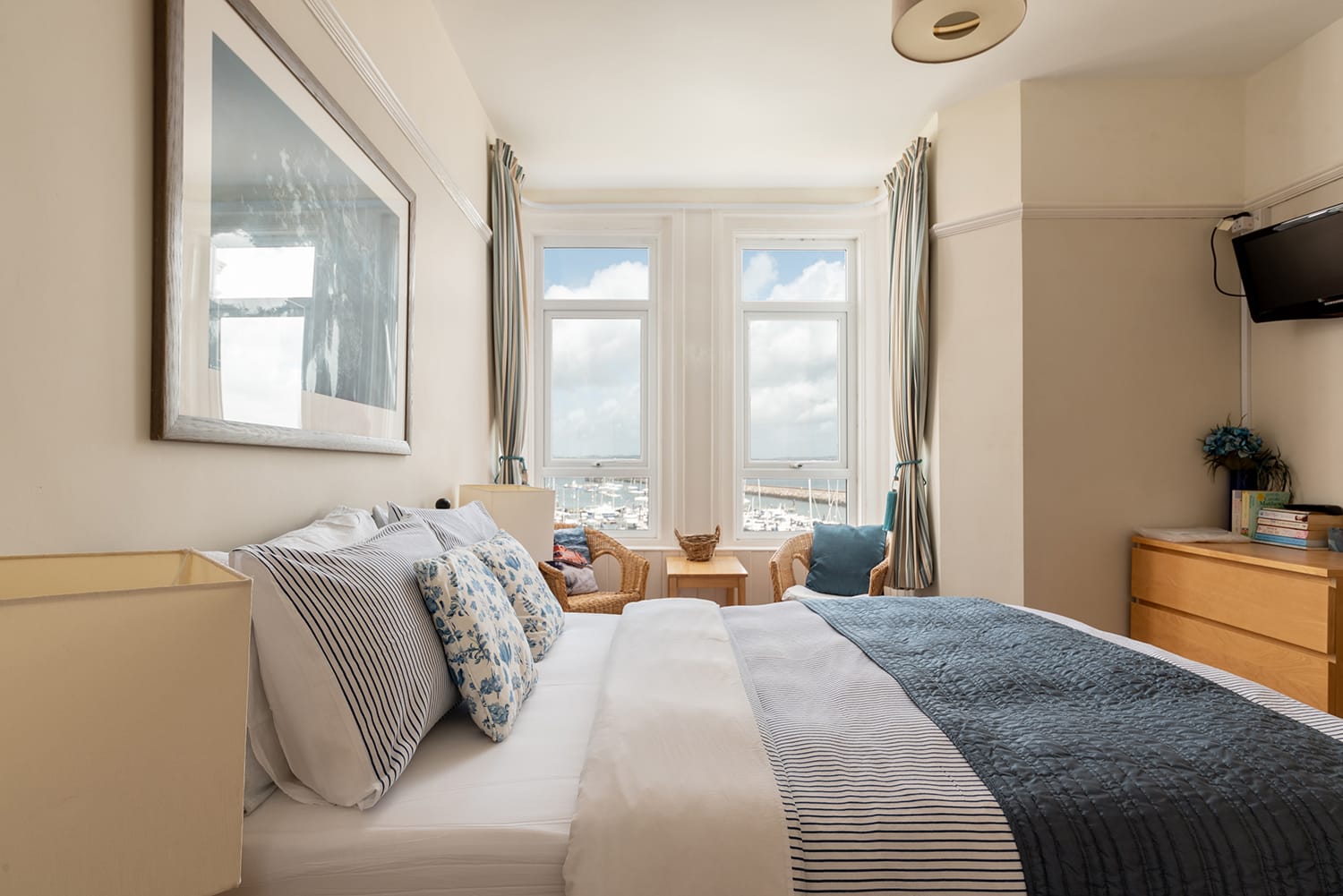 Dog Friendly Accommodation in Brixham | Penny Steps Guest House in Brixham Penny-Steps-Guest-House-Brixham